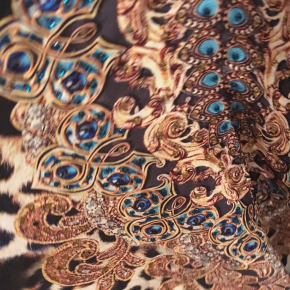 Cover Up - Picture 4 of 9